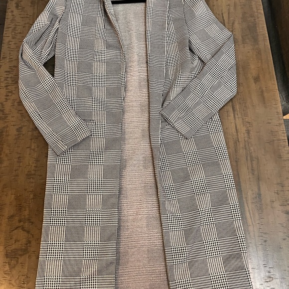 Kendal & Kylie - Picture 2 of 2